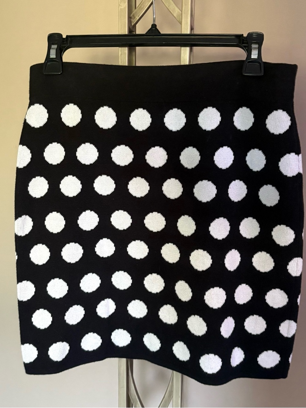 Ann Taylor The Loft Black and White Polka Dot Mini Pencil Pull On Knit Skirt